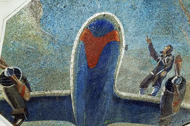 Что-то пошло не так. В Нижнем Новгороде «отреставрировали» советскую мозаику