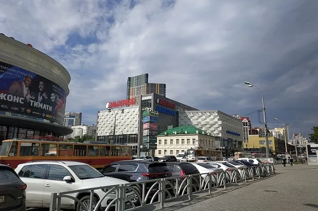 Полицейские рассказали, что было в забытом в трамвае рюкзаке