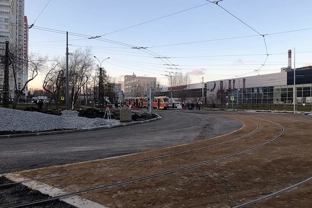 На перекрёстке Фронтовых бригад-Старых большевиков открыли движение