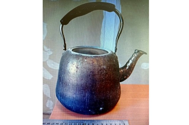 В Свердловской области женщина убила незнакомого мужчину чайником