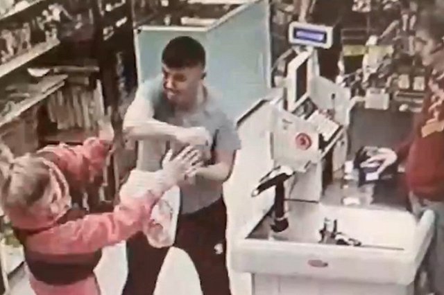 Военные подключились к поиску участника СВО, избившего екатеринбурженку в магазине на Эльмаше