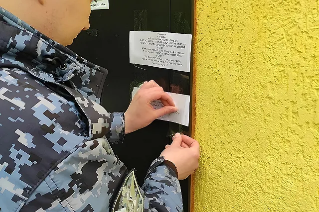Судебные приставы закрыли школу в Свердловской области