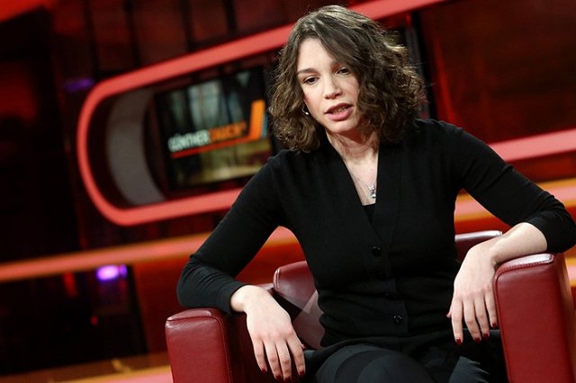 Жанна Немцова потратит большую часть премии в €1 млн на помощь Украине