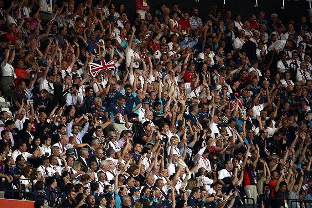 Икающий мальчик спел гимн Австралии перед полным стадионом