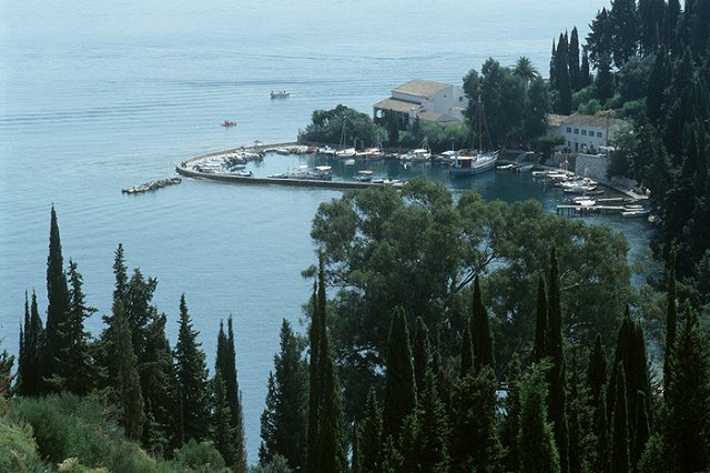 Греция намерена выдавать визы гражданам России за 48 часов