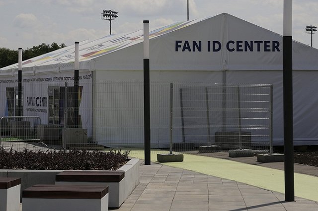 ФСБ закрыла суд по иску екатеринбуржца, не получившего паспорт болельщика