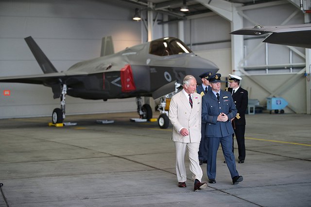 Неизвестные попытались украсть данные о британских F-35 через Tinder