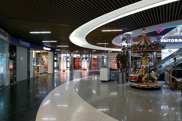 Эксперты предложили отмену праздников и выходных для спасения экономики