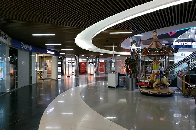 Эксперты предложили отмену праздников и выходных для спасения экономики