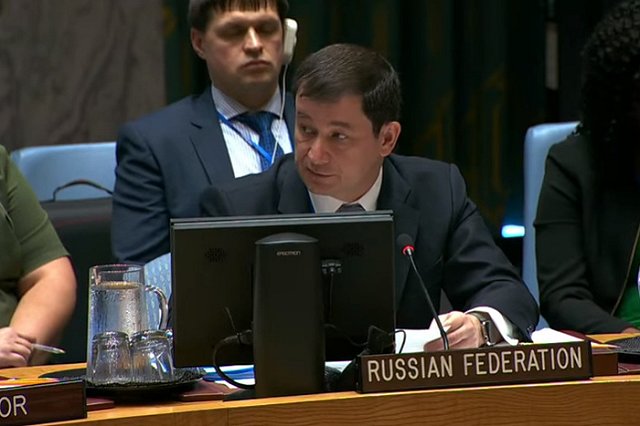 «Лично вас приглашали». Дипломат РФ призвал немецкого коллегу «не темнить» насчет доступа в Крым