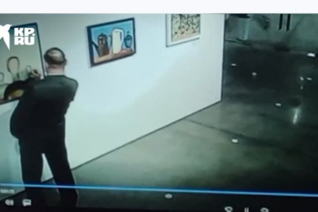 В ГУФСИН рассказали, как будет отбывать наказание охранник, испортившего картину из Третьяковки