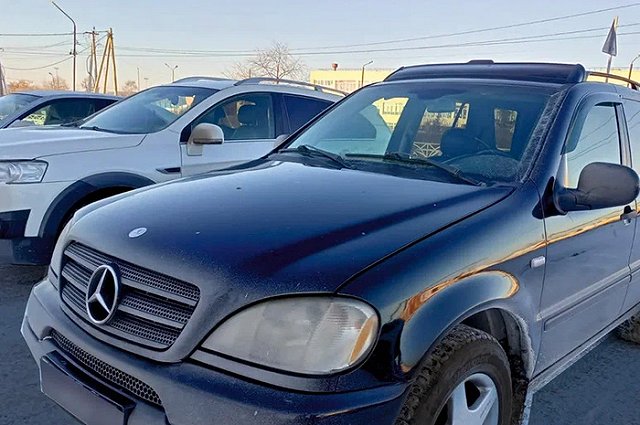 Должника по алиментам заставили выплатить долг, лишив «Мерседеса»