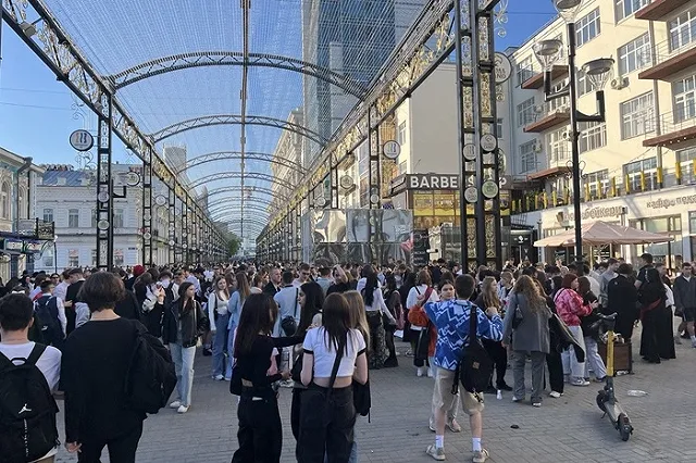 Вайнера официально превратят в тусовку для школьников