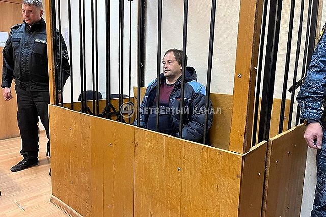 «Нехорошая квартира». Соседи считают проклятым дом, где муж содрал кожу с жены