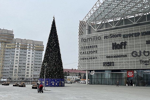 В Екатеринбурге закрылись мобильные пункты вакцинации в торговых центрах