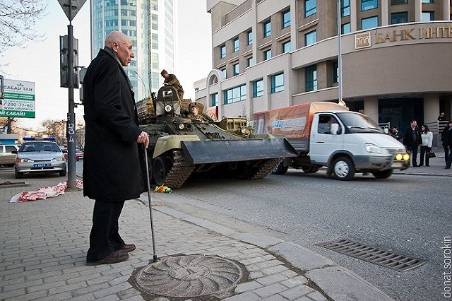 Первая ночная репетиция парада Победы пройдет в пятницу в Екатеринбурге
