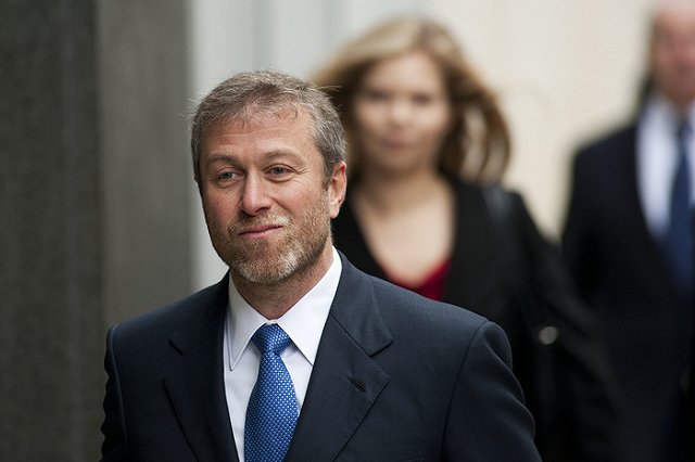 Абрамович остался без британской визы