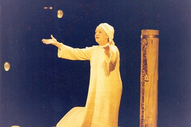 Николай Коляда издаст книгу о Галине Умпелевой на свои деньги