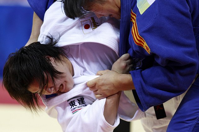 Коронавирус оставил без зрителей международный турнир по дзюдо в Екатеринбурге