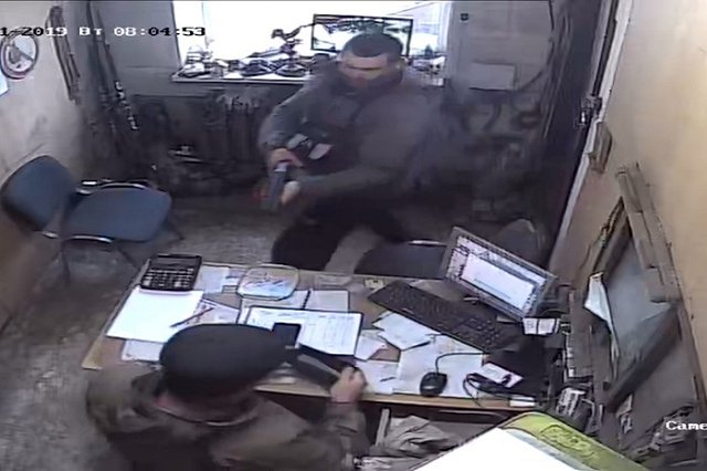 На Урале мужчину приговорили к 19 годам колонии за нападение на пункт скупки лома и убийство