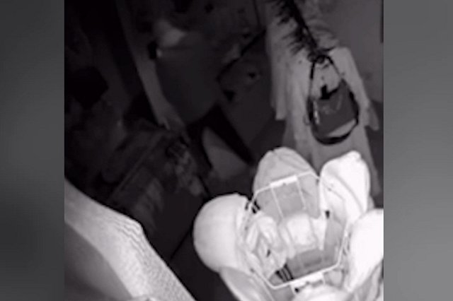 Парни с Уралмаша обчистили магазин женского нижнего белья «Кокетка»