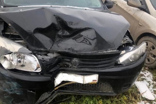 В Свердловской области влюбленный мужчина пытался убить бывшую девушку её же машиной