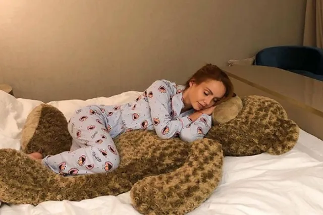 Певица МакSим сильно похудела после болезни и заново учится ходить