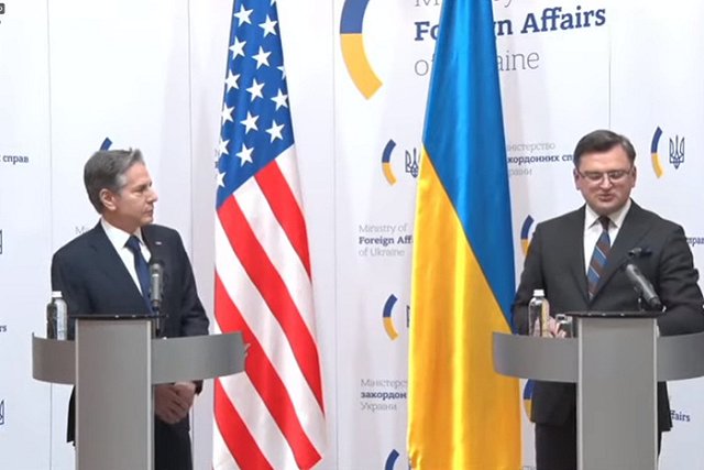 МИД Украины потребовал от РФ отменить решение о соцвыплатах через «Госуслуги» жителям ЛНР и ДНР