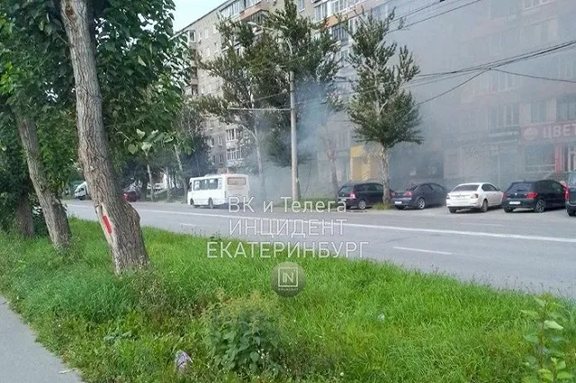 На Амундсена задымилась маршрутка