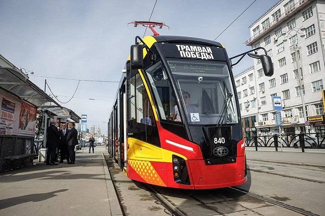 В Екатеринбурге к 9 Мая запустили «Трамвай Победы»