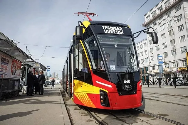 В Екатеринбурге к 9 Мая запустили «Трамвай Победы»