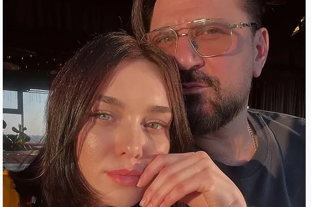 «Несчастливы вместе». Настоящая жена «Гены Букина» подает на развод