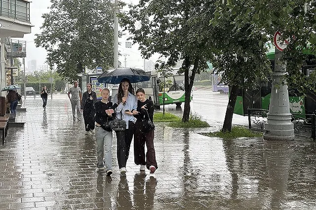 Спасатели предупреждают свердловчан о сильных дождях