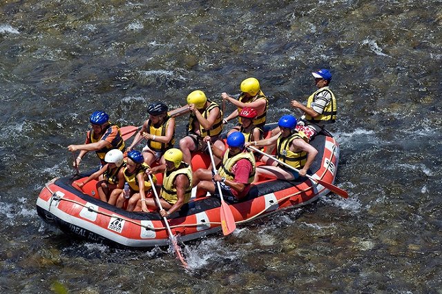 Российский турист умер во время сплава в Турции