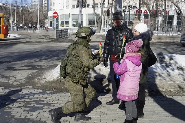 Фотосессия военнослужащих ЦВО к 8 марта попала на страницы The Guardian