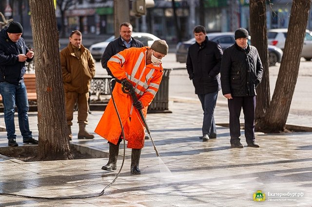 Александр Высокинский: городские службы обеспечат безопасность екатеринбуржцев