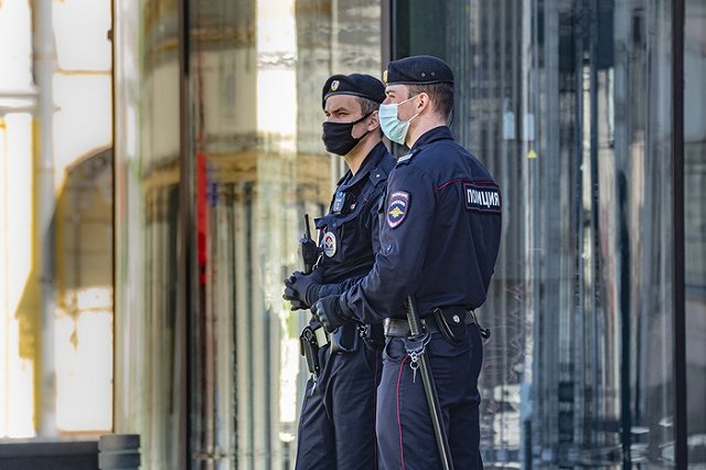 Свердловские власти ответили на заявления о бесполезности режима самоизоляции