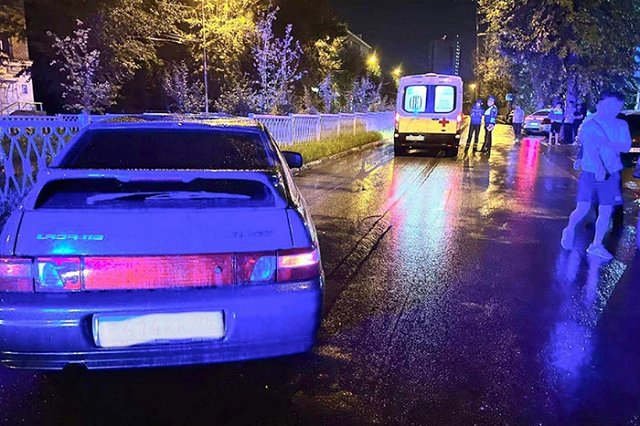 В Екатеринбурге мужчина побежал на красный и погиб