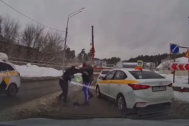 В Екатеринбурге Областной суд встал на сторону водителя, избившего на дороге пешехода