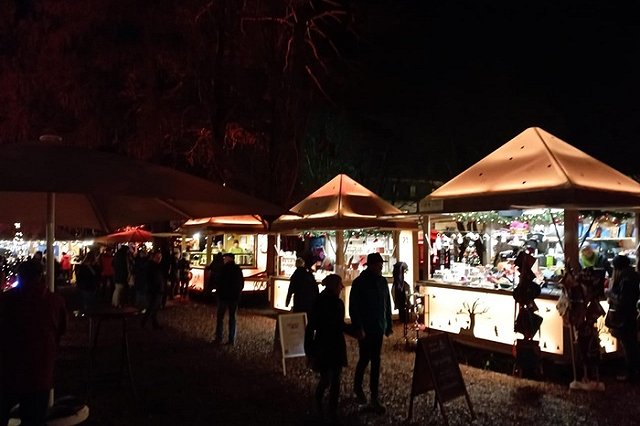 Немецкая таможня будет конфисковывать рождественские подарки из России