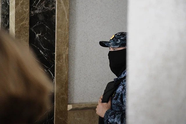 Екатеринбуржцу, обвиняемому в педофилии в отношении дочери, вынесли приговор