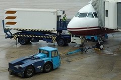 Депутаты ЛДПР решили заняться питанием авиапассажиров