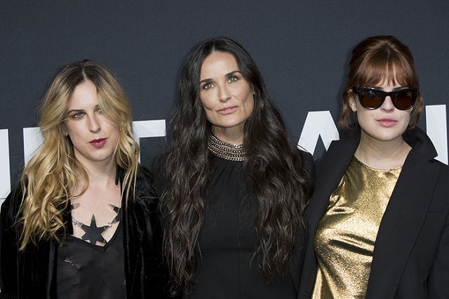 СМИ сообщили о романе Деми Мур с британским принцем