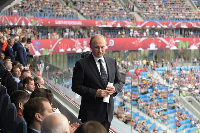 В Кремле рассказали об отказе Стоуна резать интервью с Путиным