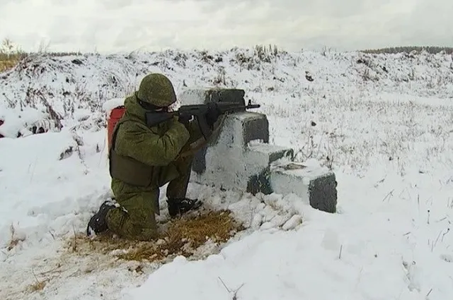 В Екатеринбурге военные сняли видео, как обучают мобилизованных