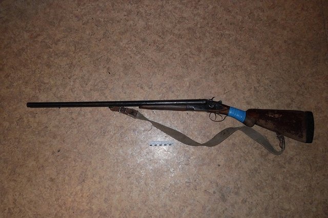 Набросился с ножом и выстрелил в шею: в Свердловской области мужчина убил свою жену из-за ревности