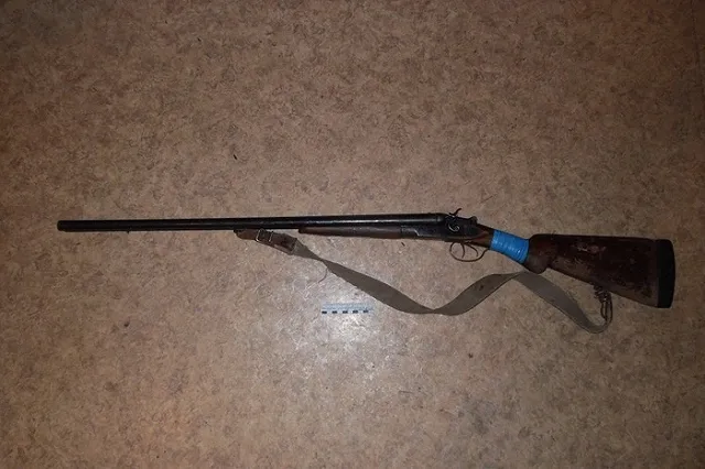 Набросился с ножом и выстрелил в шею: в Свердловской области мужчина убил свою жену из-за ревности