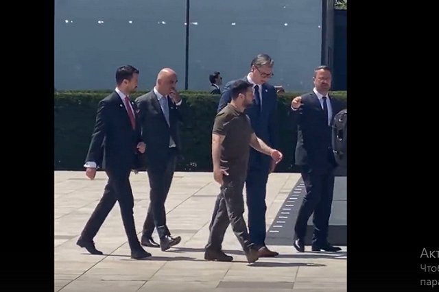 Премьер Люксембурга унизил Зеленского неприличным жестом (ВИДЕО)