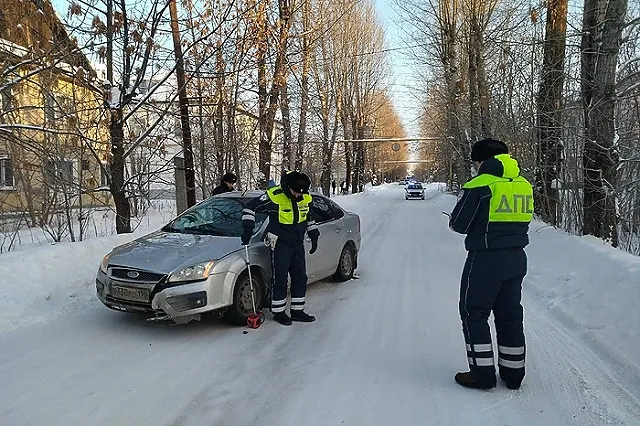 В Асбесте насмерть сбили спешащую перейти дорогу женщину