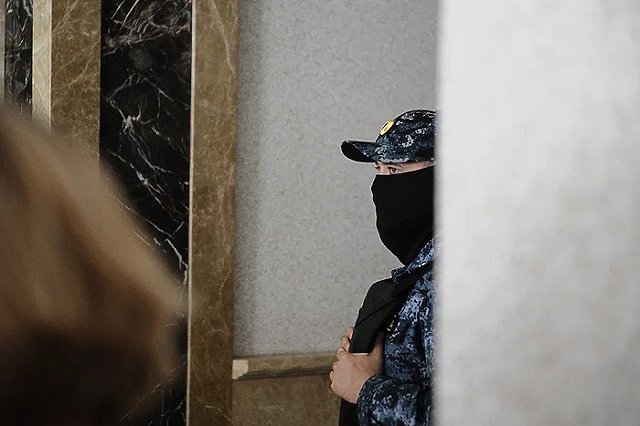 В Екатеринбурге суд присяжных начал рассматривать дело азербайджанцев Сафаровых